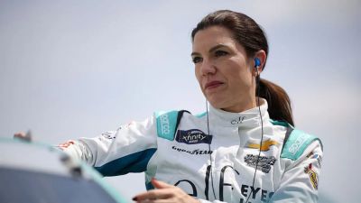 Kyle Larson - Kurt Busch - Katherine Legge aims to become first woman to complete the most daunting task in motorsports - foxnews.com - Usa - state Arizona