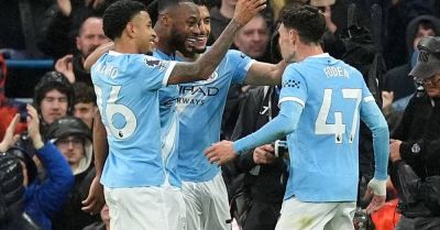 Phil Foden shines as Man City keep pressure on Arsenal with Crystal Palace win