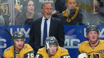 Golden Knights lose pick, coach fined for boxing out media - ESPN