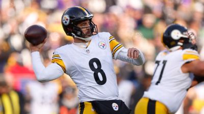 Aaron Rodgers re-signs: How he fits the Steelers' offense - ESPN