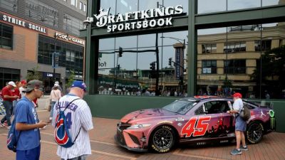 Greed meets greed: DraftKings to close its Wrigley Field sportsbook at the end of May over Illinois tax