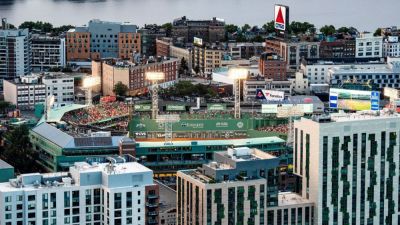 Plane circles Fenway towing banner urging Red Sox ownership to 'sell' - ESPN