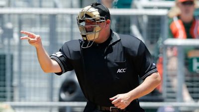 Caitlin Clark - College baseball game delayed after umpire takes a scary foul ball straight to the mask - foxnews.com - state Alabama - county Tuscaloosa