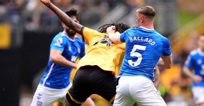 Dan Ballard sees red for hair-pull as Sunderland draw with Wolves