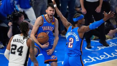 Gilgeous-Alexander scores 30 as Thunder even series in Game 2 - ESPN