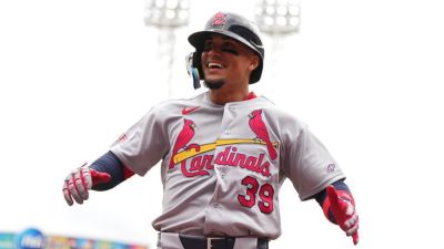 Cardinals' Torres completes 11-year journey with HR in debut - ESPN