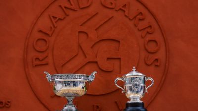 French Open tennis odds: Sinner odds-on, Sabalenka slight favorite over Swiatek for championship - ESPN