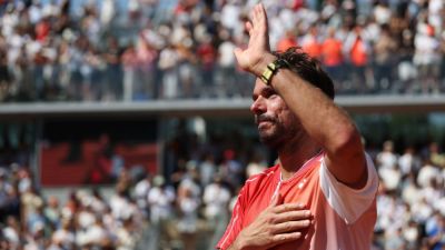 Roger Federer - Roland Garros - Stan Wawrinka waves emotional goodbye in final French Open - ESPN - espn.com - France - Switzerland - Usa - Mexico