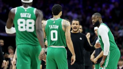 Jayson Tatum - Joe Mazzulla - Celtics' Joe Mazzulla named 2025-26 NBA Coach of the Year - ESPN - espn.com - county Johnson - Philadelphia
