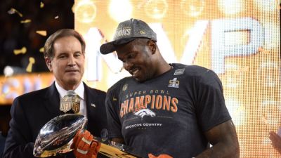 Von Miller plans to play in '26, has lobbied Broncos for return - ESPN