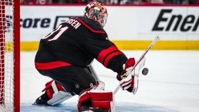 Rod Brind - Stanley Cups - Frederik Andersen - Canes' Andersen plays with heavy heart after Lemieux's death - ESPN - espn.com - state North Carolina - county Lake - county Palm Beach - county Park