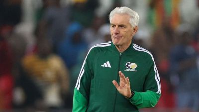 McKenzie: South Africa players to leave for World Cup on Monday after visa bungle - ESPN