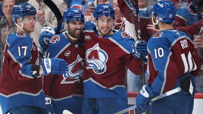 Colorado Avalanche top Minnesota Wild in high-scoring opener - ESPN