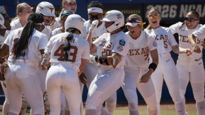 Texas breaks up no-hitter, then eliminates Nebraska from WCWS - ESPN