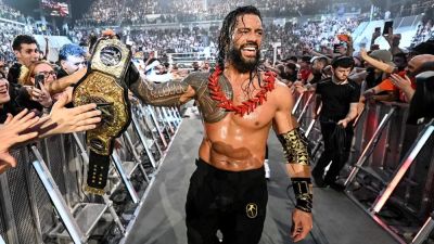Logan Paul - Roman Reigns domesticates Jacob Fatu to retain World Heavyweight Championship at WWE Clash in Italy - foxnews.com - Italy - Tonga - Austin