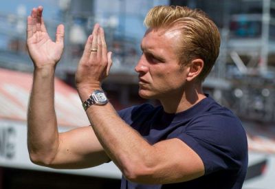 Ebbsfleet United manager Josh Wright signs forward Aramide Oteh from National League South side Dagenham & Redbridge