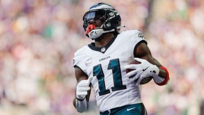Eagles agree to trade A.J. Brown to Patriots for 2 draft picks - ESPN
