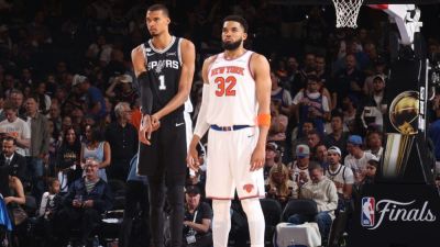 Mike Brown: 'Extremely important' to get Towns more touches - ESPN