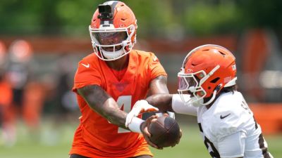 QB Deshaun Watson eager to start again for Browns after injury - ESPN