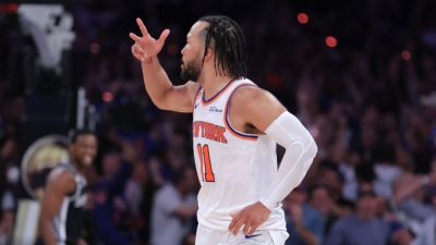 Knicks on brink of title after historic comeback vs. Spurs - ESPN