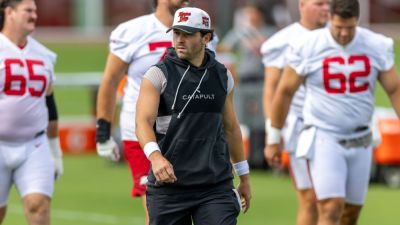 Bucs' Bowles backs Mayfield as long-term QB amid contract talks - ESPN