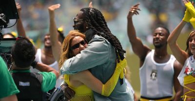 Shakira and Burna Boy perform before World Cup opening match - breakingnews.ie - Italy - Colombia - Mexico - South Africa - Nigeria - South Korea