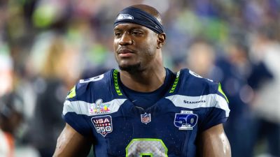 Mark J.Rebilas - Super Bowl MVP Kenneth Walker misses Seahawks' ring ceremony after signing $45M deal with Chiefs - foxnews.com - state Missouri - state Kansas - county Santa Clara
