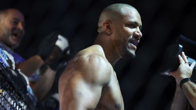 Francis Ngannou - Tom Aspinall - Jon Jones - Alex Pereira - Gane crushes Pereira to capture UFC's interim heavyweight title - ESPN - espn.com - France - Brazil - Washington