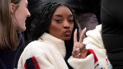 Simone Biles - Jonathan Owens - Simone Biles remains mum on mysterious near-death experience in Belize - foxnews.com - Sweden - France - Italy - Usa - county Jack - Instagram