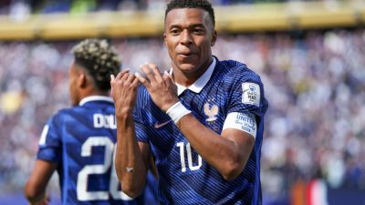 Kylian Mbappé scores stunner, breaks France goal record in Senegal win - ESPN