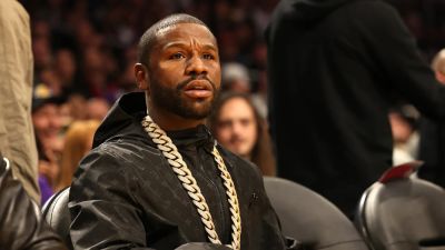 Floyd Mayweather - Floyd Mayweather facing felony charges after allegedly bouncing check on $200K luxury watch - foxnews.com - San Francisco - Los Angeles - county Wells - county Clark
