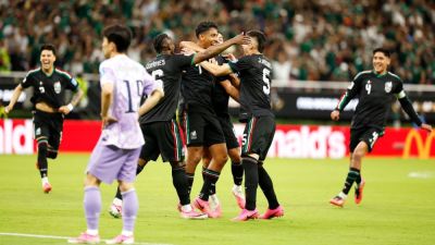 Mexico beat South Korea to clinch first place in Group A - ESPN