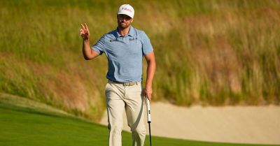 Former champion Wyndham Clark takes four-shot lead at US Open