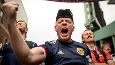 Full hearts, empty kegs, can't lose: Scotland's Tartan Army takes over World Cup - ESPN - espn.com - Scotland - Usa - Iran - Los Angeles - state Texas - Haiti