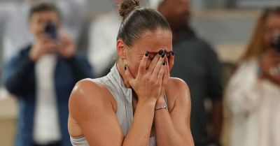 Tearful Marta Kostyuk dedicates French Open last-eight win to people of Ukraine