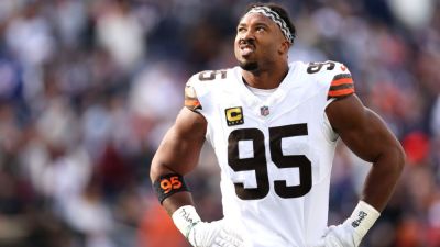 Browns trade Myles Garrett to Rams: Seven big questions - ESPN