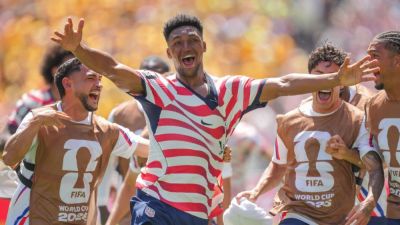 Alex Freeman goal for U.S. 'full-circle family moment' with dad - ESPN