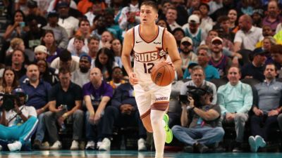 Phoenix Suns - Sources: Gillespie returning to Suns on 4-year, $48 million deal - ESPN - espn.com - Jordan