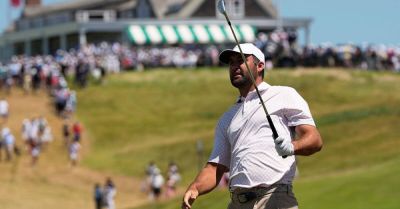 Scottie Scheffler grand slam hopes intact but Wyndham Clark dominates at US Open