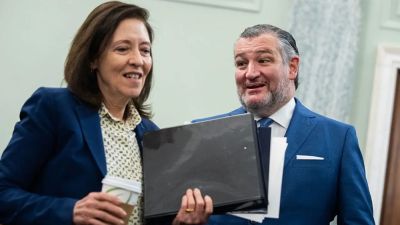 Clock is ticking as Senators Ted Cruz, Maria Cantwell push for SEC, Big Ten buy-In on college sports bill