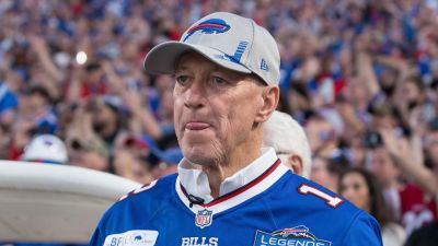 Bills legend Jim Kelly reveals he suffered a stroke this spring, says he feels 'really good' now - foxnews.com - Usa - state Tennessee - state New York - county Park