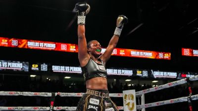 Claressa Shields to face unified middleweight champ Kaye Scott - ESPN