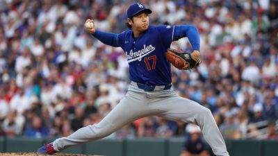 Ohtani 'out of sync' with catcher Rushing, rebounds as Dodgers win - ESPN