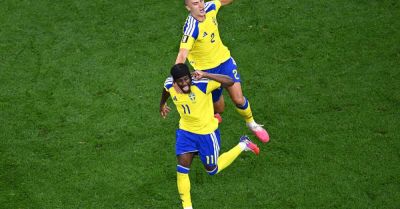 Japan and Sweden share points to book places in last 32 of World Cup