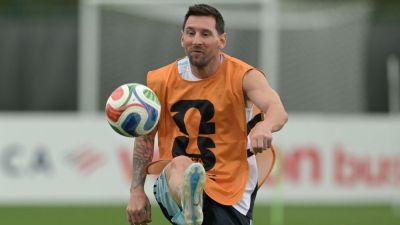 Lionel Messi to start on bench for Argentina group finale - ESPN