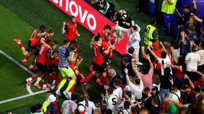 Algeria and Austria's dramatic draw sends Iran out of World Cup - ESPN