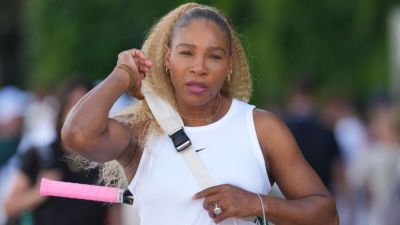 Serena Williams - Harmony Tan - Serena Williams had to talk self into playing singles at Wimbledon - ESPN - espn.com - Usa - Australia
