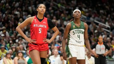 Caitlin Clark - Dan Dakich - Angel Reese - Angel Reese snubs former college teammate amid first meeting as WNBA pros - foxnews.com - state Indiana - state Iowa - state Washington