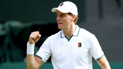 Jannik Sinner begins Wimbledon title defense with 5-set win - ESPN