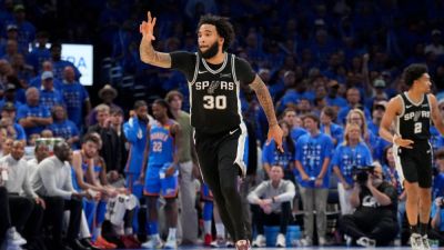 Sources: Julian Champagnie to sign 3-year, $45M deal with Spurs - ESPN